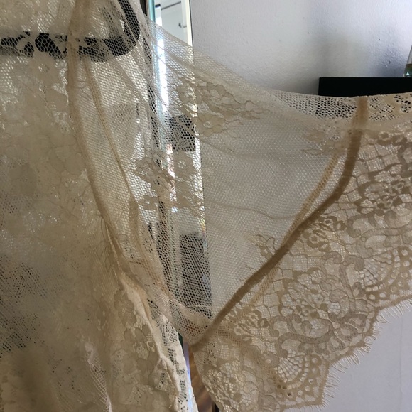 Romantic Lace Top - Picture 6 of 12